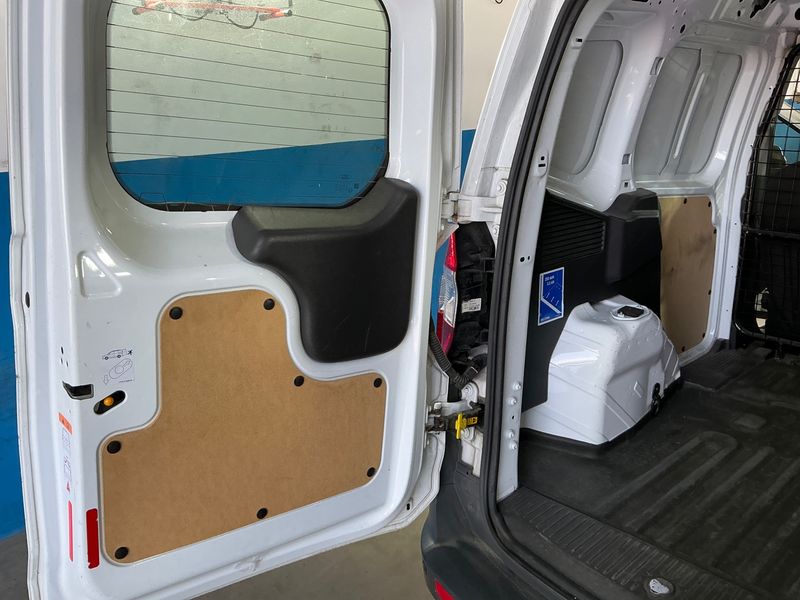 Ford Transit 1.5 TDCi Trend 2020 – снимка на щета