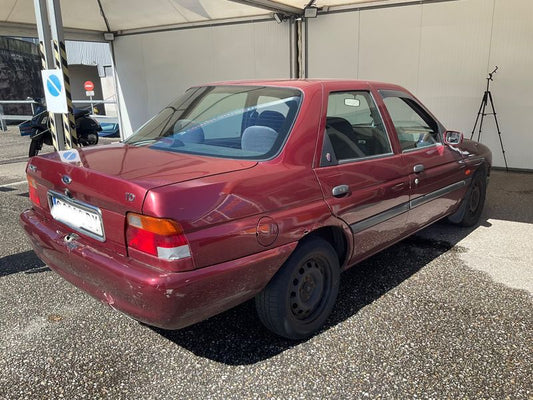 Ford Escort 1.8 Turbodiesel 1998 – снимка 2