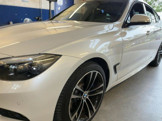 BMW 3er 330i GT M Sport 2020 – снимка 2
