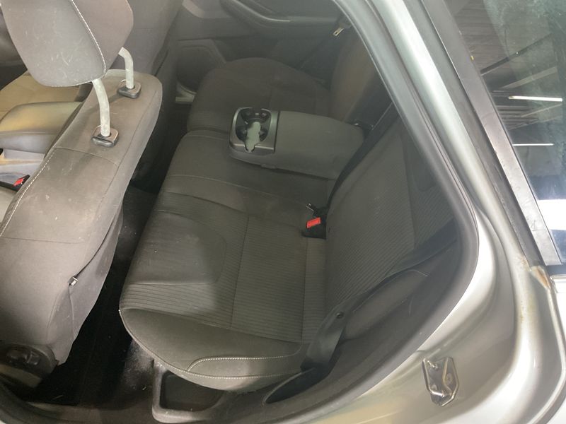 Ford Focus 1.0 EcoBoost Titanium 2012 – снимка 6