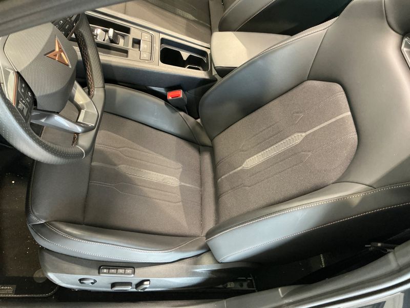 Cupra Leon 2.0 TSI 2024 – снимка 24