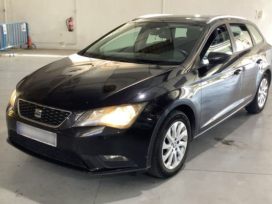 Seat Leon 1.6 TDI Style 2014 – снимка 2