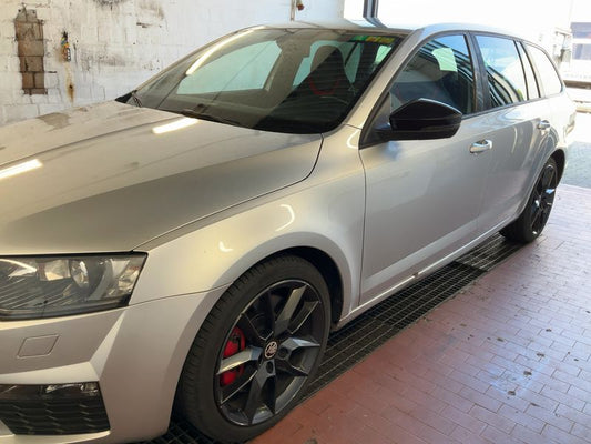 Skoda Octavia 2.0 TDI RS 2015 – снимка 2