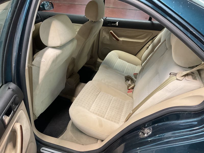 Volkswagen Bora 1.6 FSI Comfortline 2003 – снимка на щета