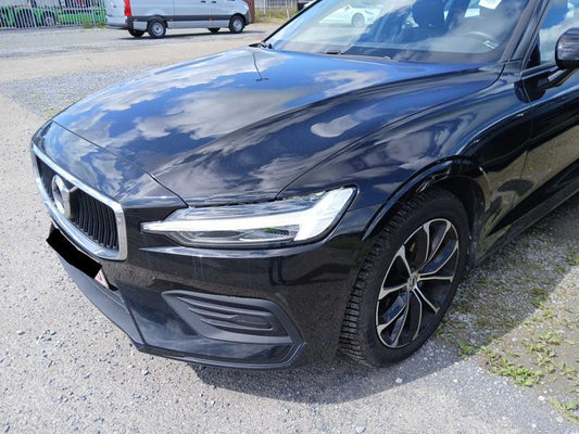 Volvo V60 2.0 D3 Momentum 2018 – снимка 2