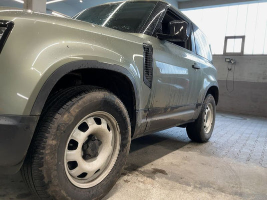 Land Rover Defender D200 Mild-Hybrid 90 Hard Top 2023 – снимка 2