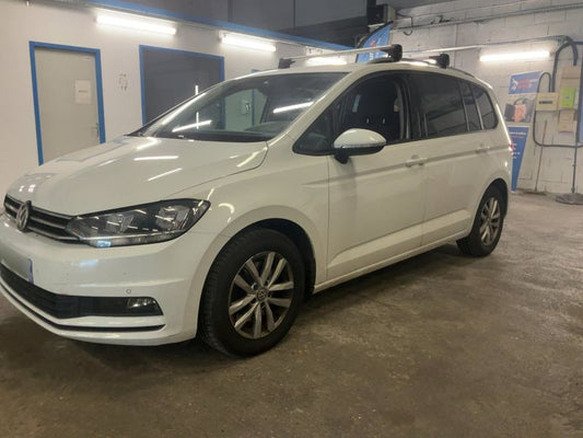 Volkswagen Touran 1.6 TDI Confortline Business BlueMotion Tech 2019 – снимка 2