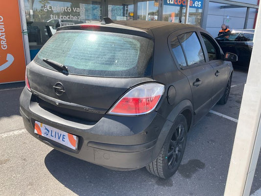 Opel Astra 1.6 Enjoy 2006 – снимка 2