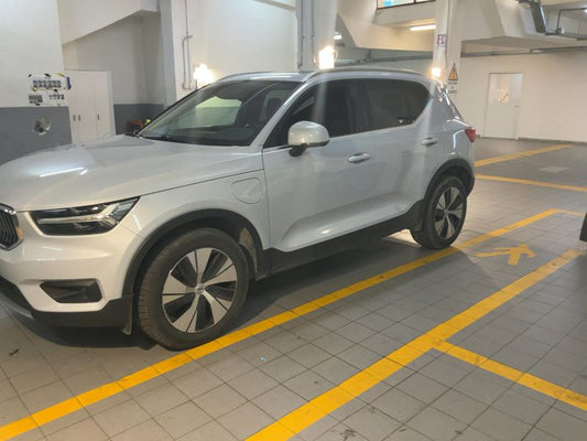 Volvo XC40 1.5 T5 Recharge Plug-in Hybrid Inscription Expression 2WD 2021 – снимка 2