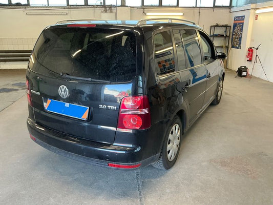 Volkswagen Touran 2.0 TDI Trendline 2009 – снимка 2