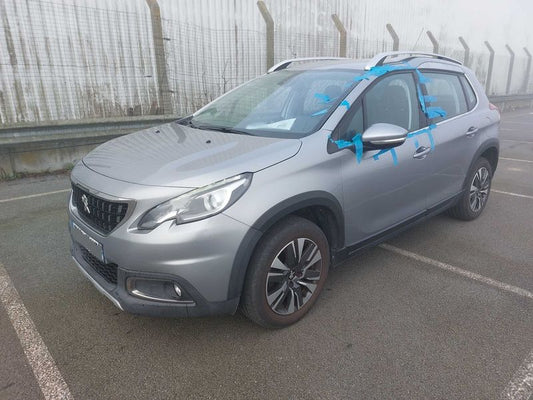 Peugeot 2008 1.2 PureTech Allure 2017 – снимка 2