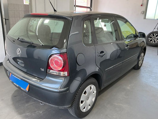 Volkswagen Polo 1.4 Trendline 2007 – снимка 2