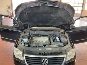 Volkswagen Passat 2.0 TDI Sportline 2010 – снимка 29