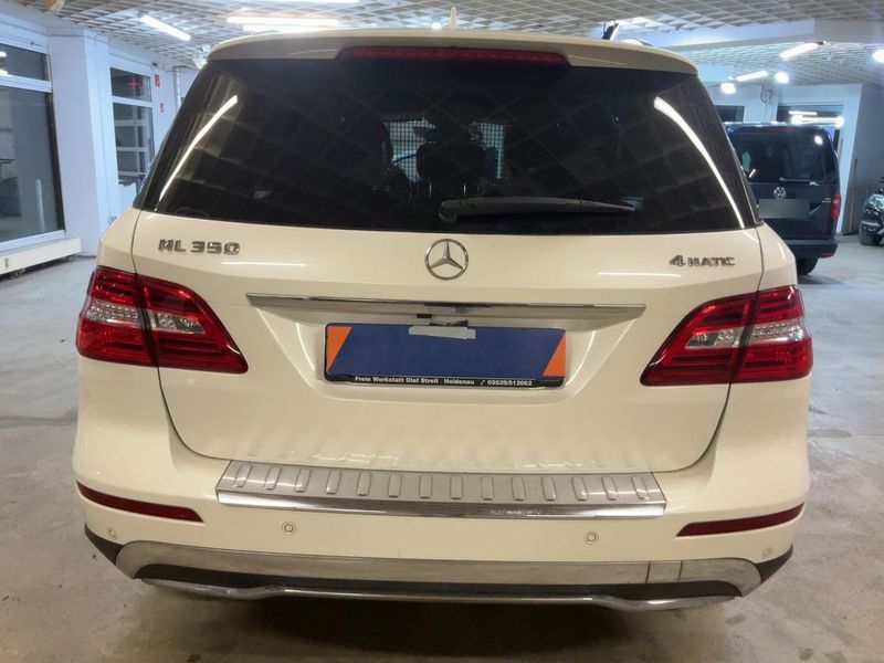 Mercedes-Benz M-Klasse ML 350 BlueEfficiency 2013 – снимка 7
