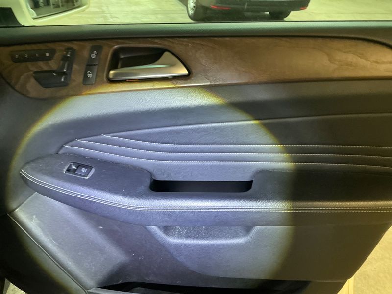 Mercedes-Benz M-Klasse ML 350 BlueEfficiency 2013 – снимка 25