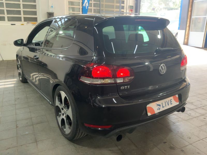 Volkswagen Golf VI 2.0 TSI GTI 2010 – снимка 6