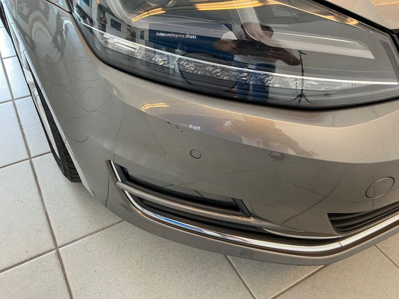 Volkswagen Golf VII 1.6 TDI Executive BlueMotion Tech 2015 – снимка на щета 32