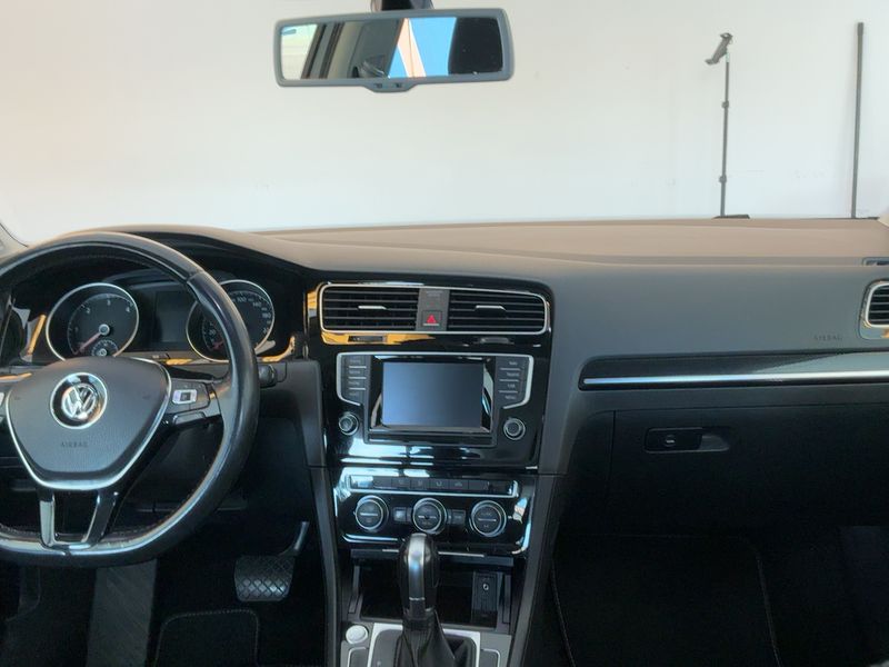 Volkswagen Golf VII 1.6 TDI Executive BlueMotion Tech 2015 – снимка 18