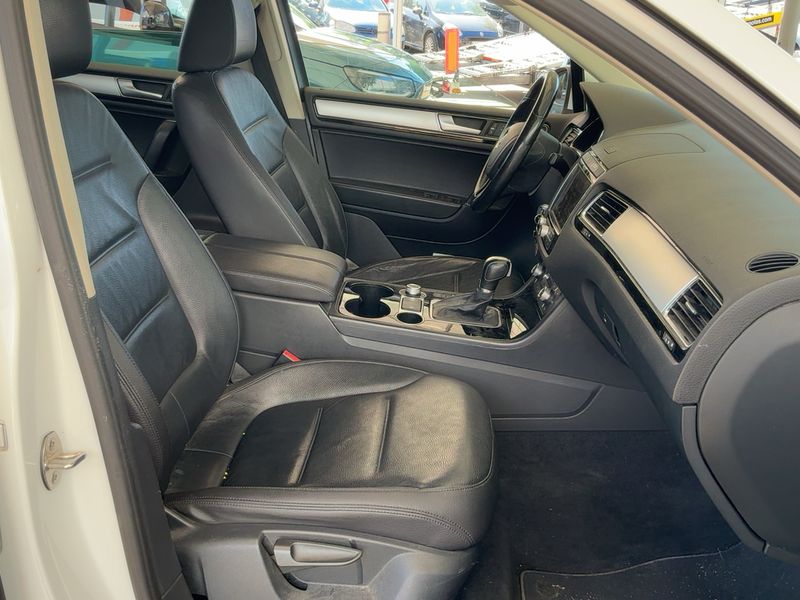 Volkswagen Touareg 3.0 V6 TDI Terrain Tech BlueMotion Tech 2015 – снимка 16