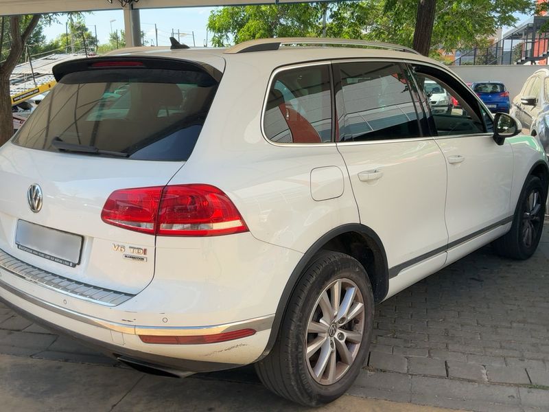 Volkswagen Touareg 3.0 V6 TDI Terrain Tech BlueMotion Tech 2015 – снимка 8