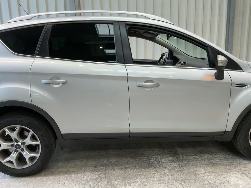 Ford Kuga 2.0 TDCi Trend 2012 – снимка 10