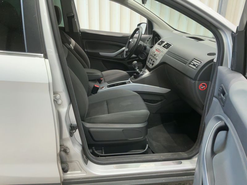 Ford Kuga 2.0 TDCi Trend 2012 – снимка 17