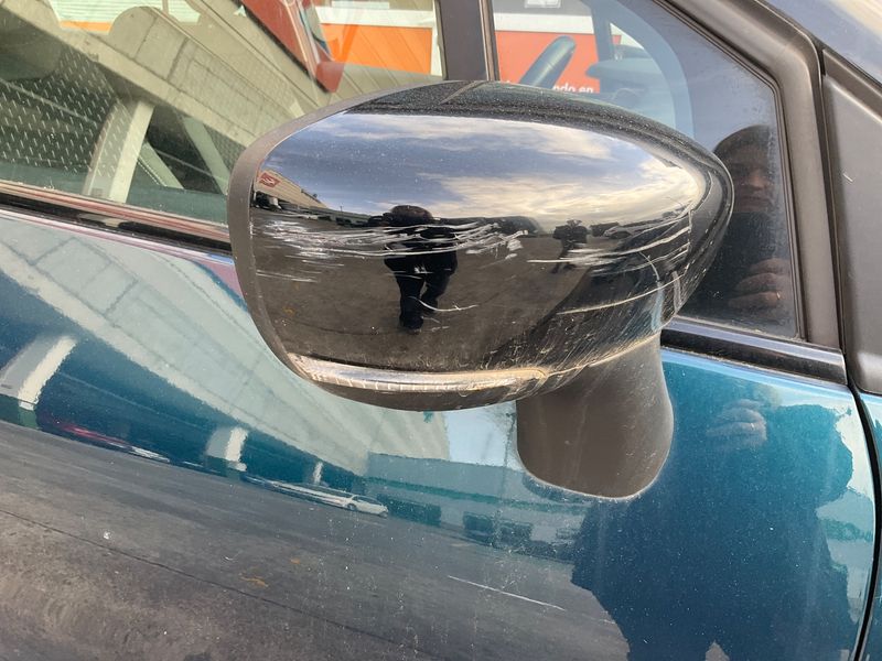 Renault Captur 1.2 TCe Limited 2018 – снимка 28