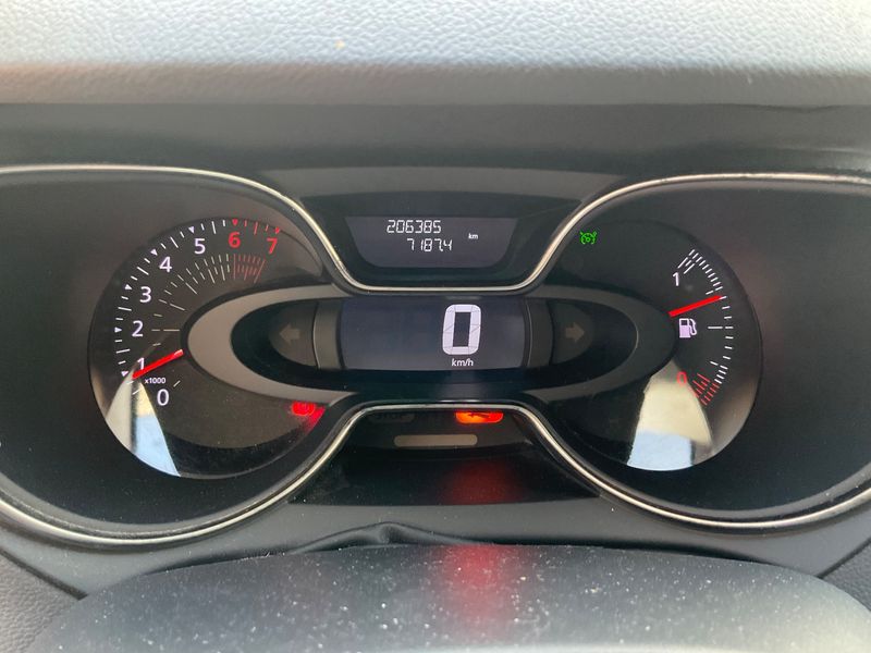 Renault Captur 1.2 TCe Limited 2018 – снимка 19