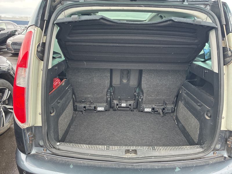 Skoda Roomster 1.6 Comfort 2009 – снимка 9