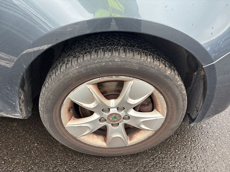 Skoda Roomster 1.6 Comfort 2009 – снимка 18
