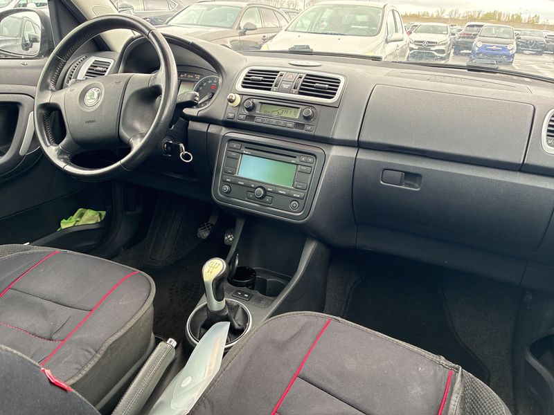 Skoda Roomster 1.6 Comfort 2009 – снимка 11