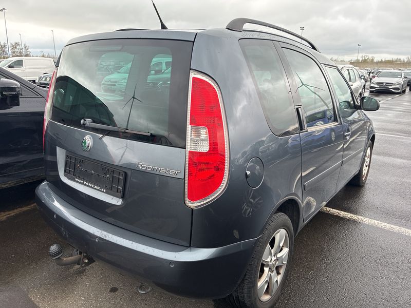 Skoda Roomster 1.6 Comfort 2009 – снимка 5