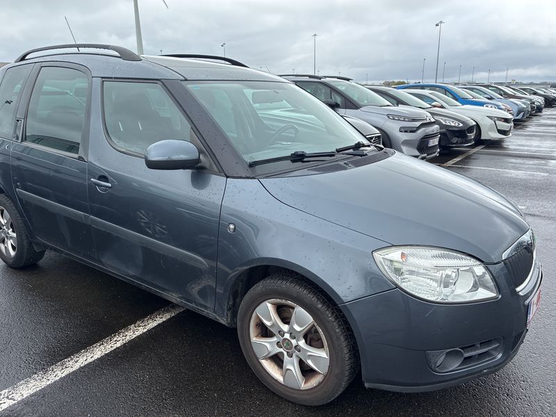 Skoda Roomster 1.6 Comfort 2009 – снимка 6