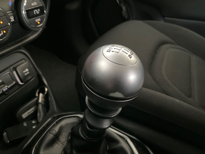 Jeep Renegade 1.6 M-Jet Longitude FWD 2016 – снимка 35