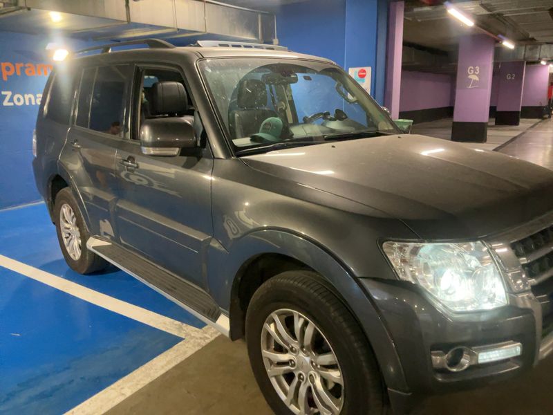 Mitsubishi Pajero 3.2 DI-D Kaiteki 2019 – снимка 12