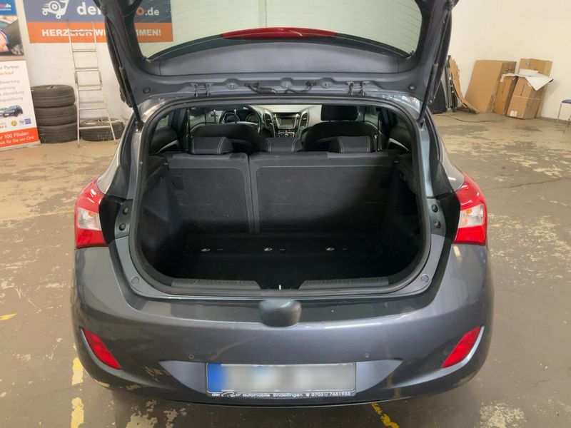 Hyundai i30 1.6 CRDi Passion blue 2016 – снимка 15