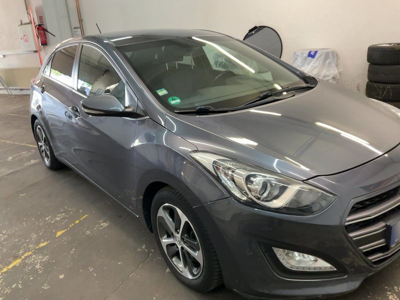 Hyundai i30 1.6 CRDi Passion blue 2016 – снимка 12