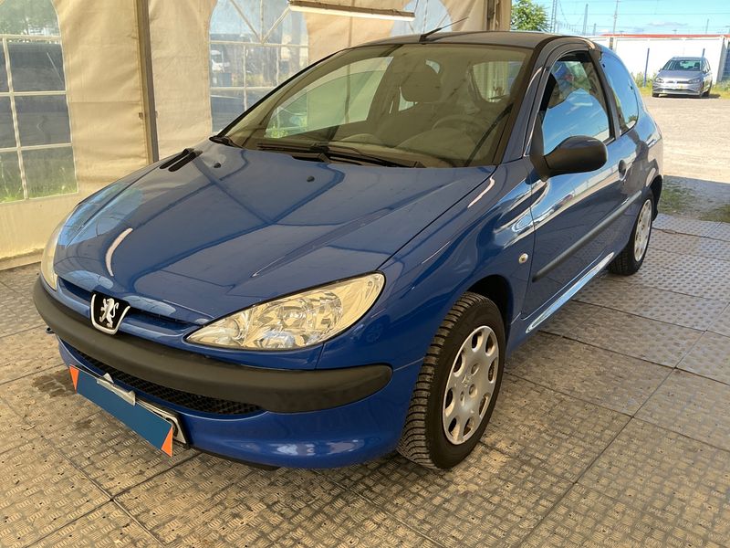 Peugeot 206 1.4 Petit Filou 2006 – снимка 1