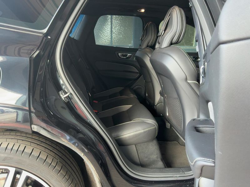 Volvo XC60 2.0 T6 R-Design AWD 2019 – снимка 20