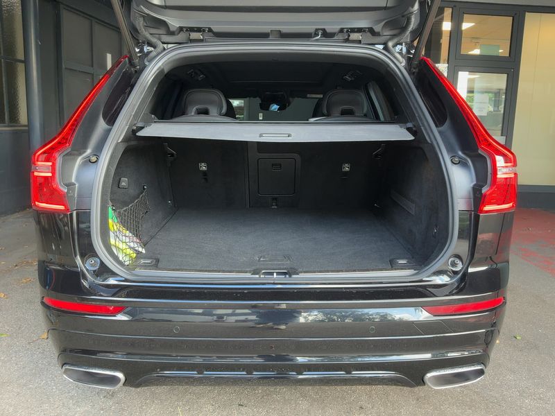 Volvo XC60 2.0 T6 R-Design AWD 2019 – снимка 16