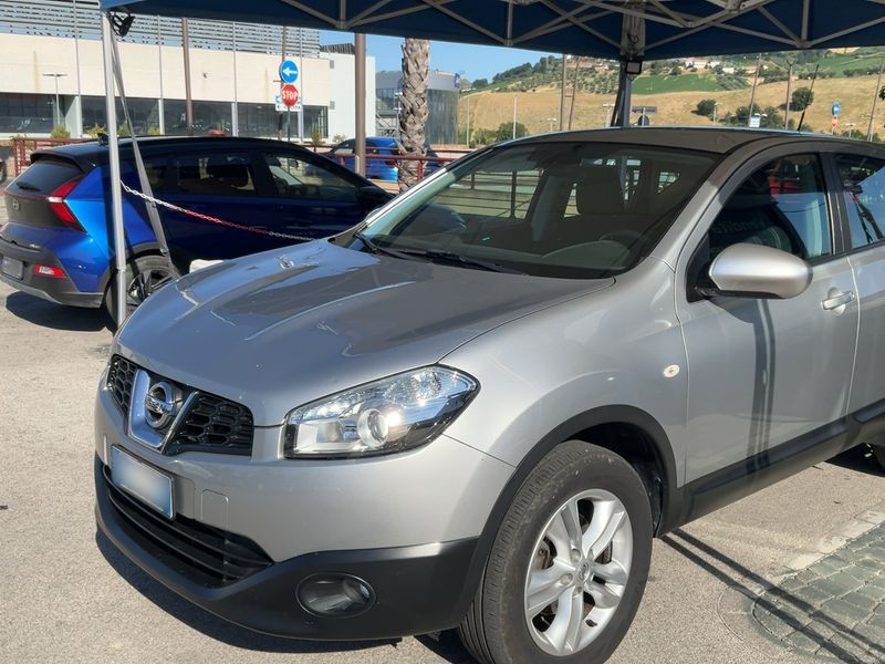Nissan Qashqai 1.5 Turbodiesel Acenta 2013 – снимка 2
