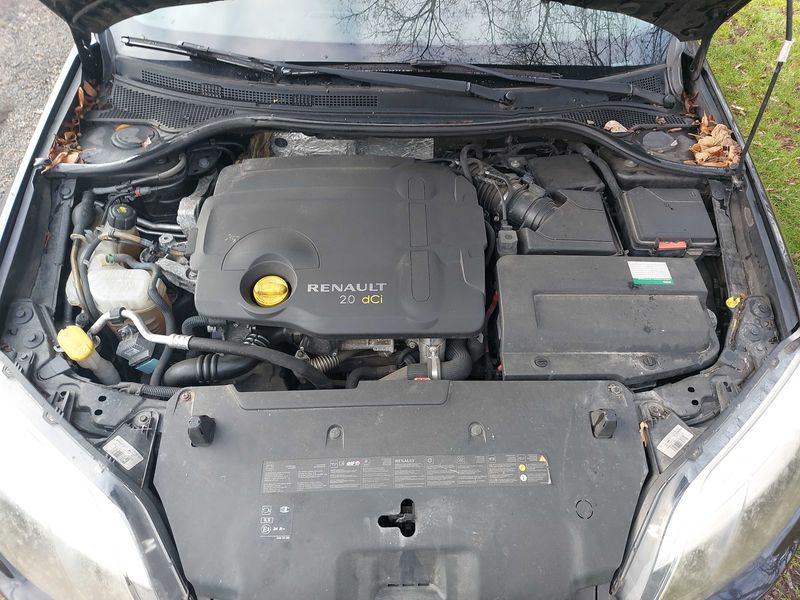 Renault Laguna 2.0 dCi Black Edition 2011 – снимка 8