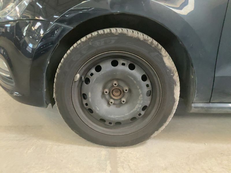 Volkswagen Polo 1.4 TDI Comfortline BlueMotion Tech 2015 – снимка 3