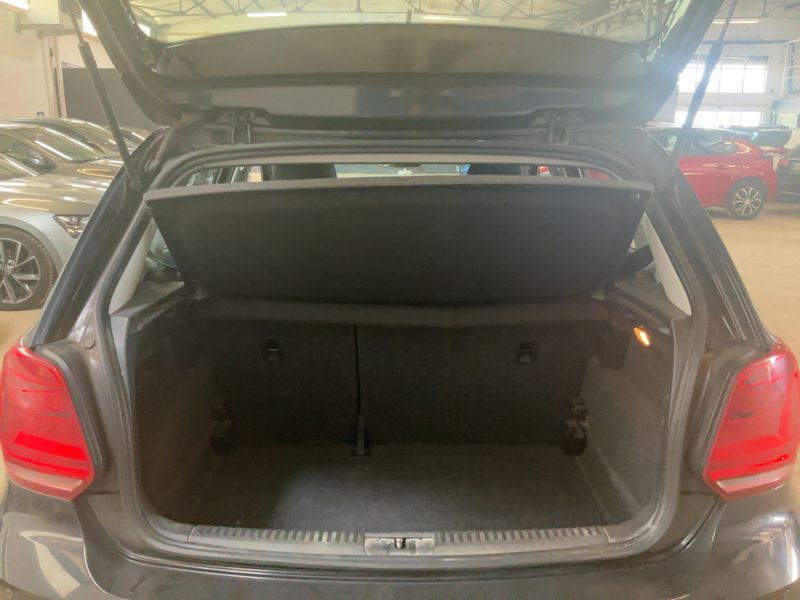 Volkswagen Polo 1.4 TDI Comfortline BlueMotion Tech 2015 – снимка 15
