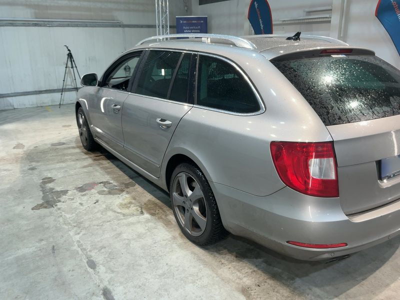 Skoda Superb 3.6 V6 FSI Elegance 4x4 2013 – снимка 6