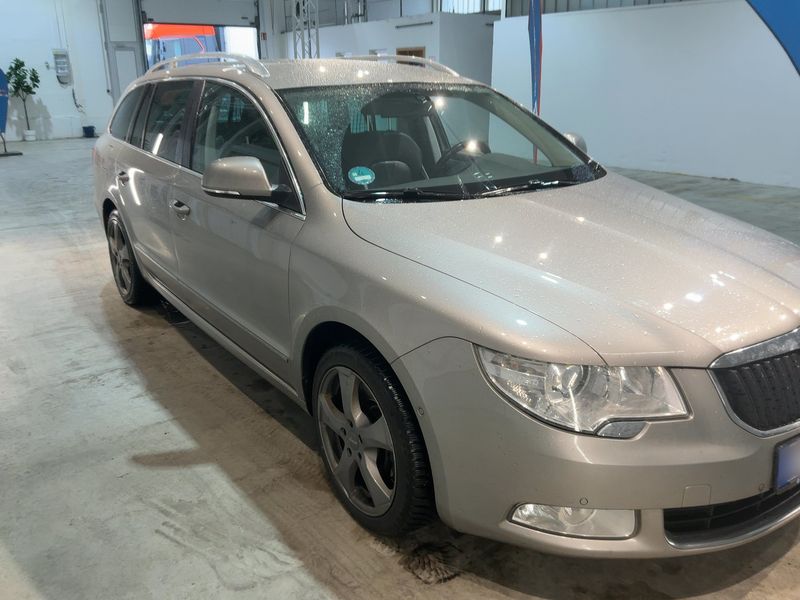 Skoda Superb 3.6 V6 FSI Elegance 4x4 2013 – снимка 12
