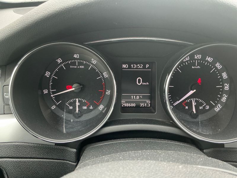 Skoda Superb 3.6 V6 FSI Elegance 4x4 2013 – снимка 19