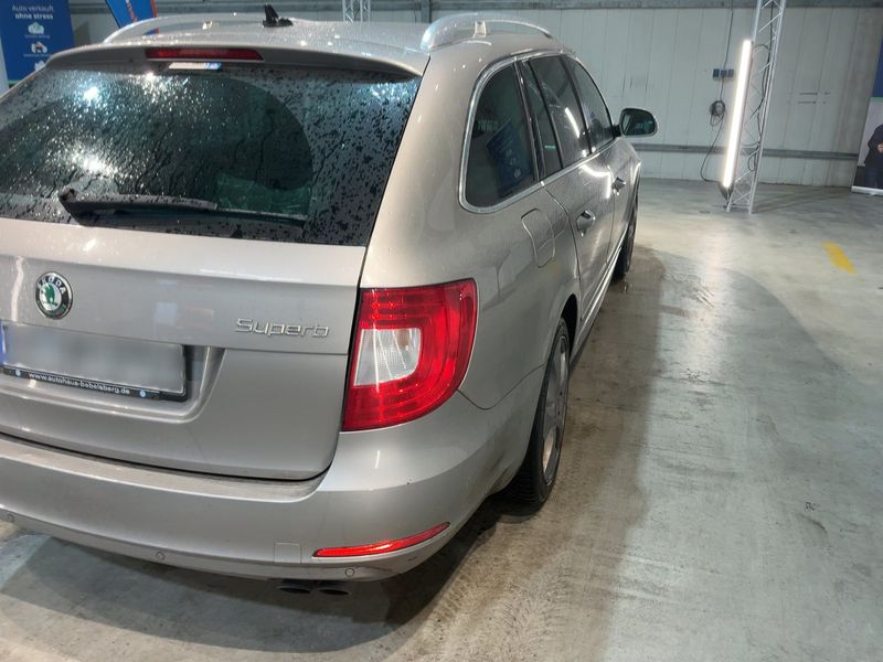 Skoda Superb 3.6 V6 FSI Elegance 4x4 2013 – снимка 8