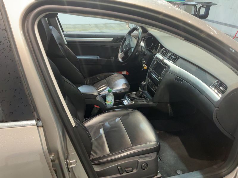 Skoda Superb 3.6 V6 FSI Elegance 4x4 2013 – снимка 17