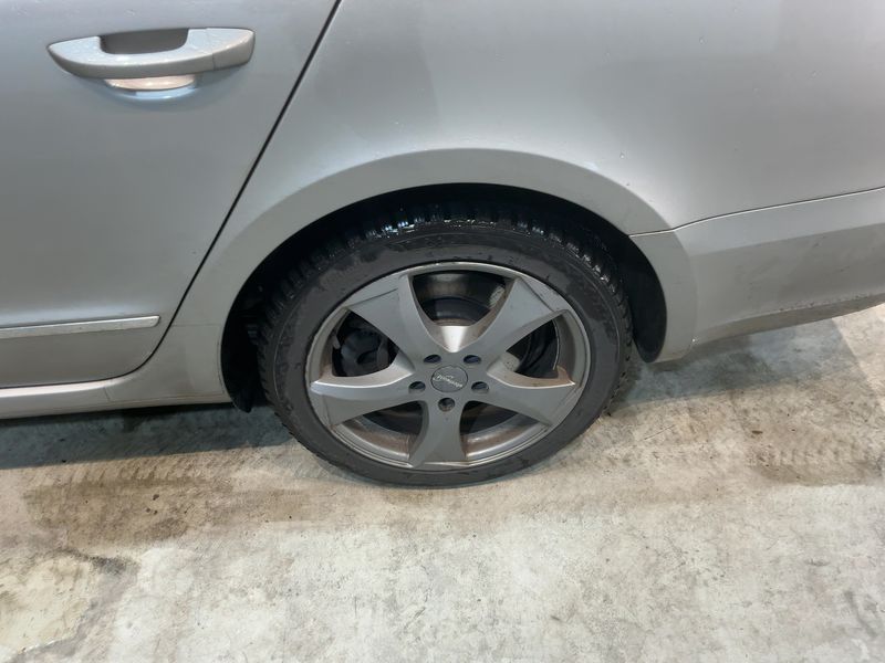 Skoda Superb 3.6 V6 FSI Elegance 4x4 2013 – снимка 5